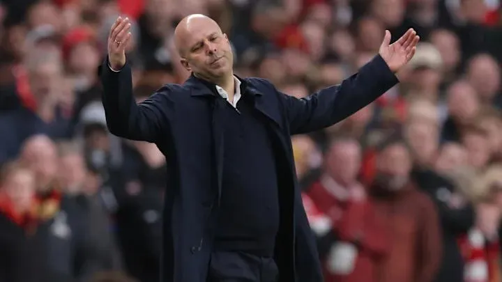 Kỳ tích muộn màng của Arne Slot bị lật ngược, để lại một câu hỏi lớn cho Liverpool