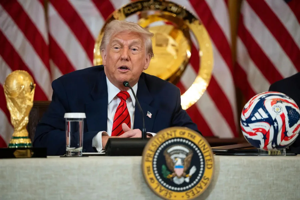 Tổng thống Trump dọa tước quyền đăng cai World Cup của Boston và Olympic của Los Angeles