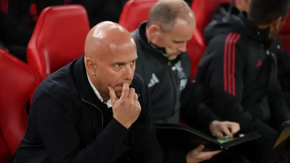 Lựa chọn đội hình của Arne Slot liều lĩnh hay khôn ngoan?