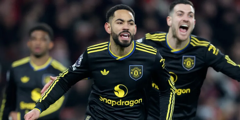 Man United: Khi DNA trỗi dậy từ những sai lầm của kẻ dẫn đầu