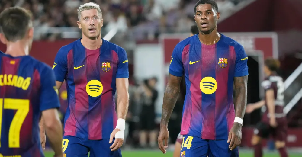 Barcelona với cuộc chiến giữa di sản và tương lai