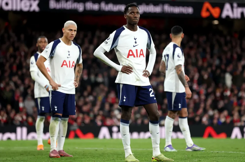 Tottenham có thể xuống hạng vì Premier League đang có mùa giải cạnh tranh nhất
