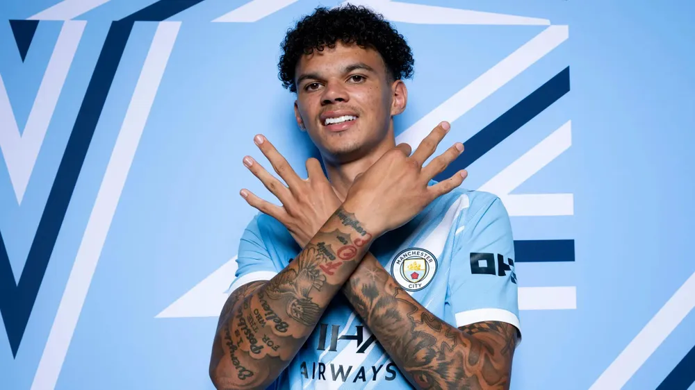 Nico O’Reilly: Chàng trai quê nhà với hình xăm 0161 và khát khao chinh phục Wembley