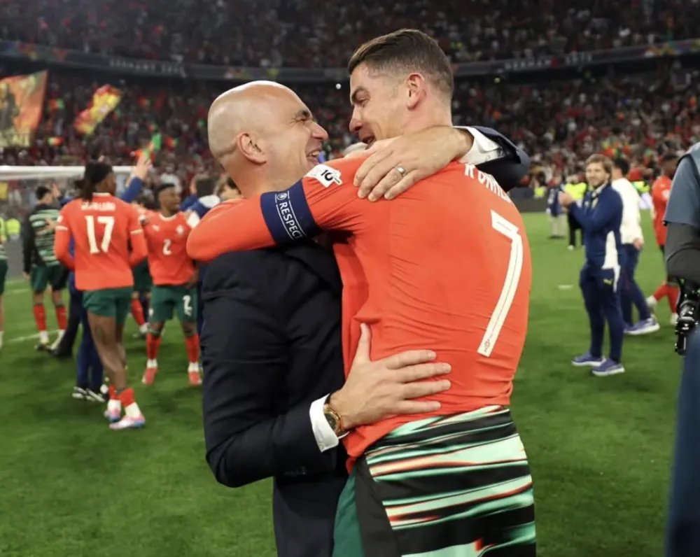 HLV Bồ Đào Nha: Hãy để chúng tôi mơ cùng Ronaldo