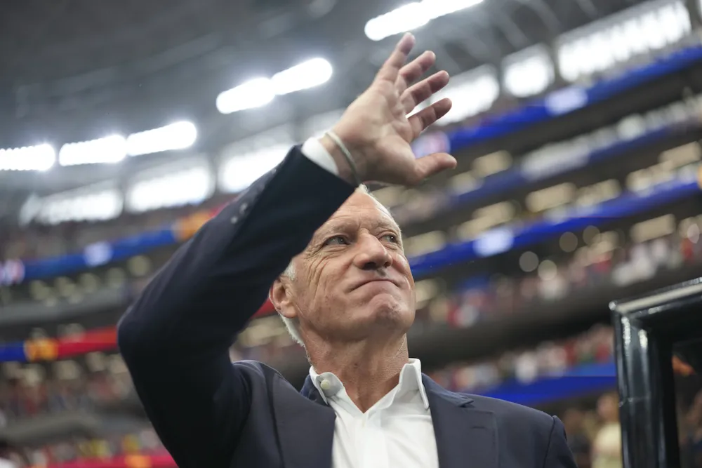 HLV Didier Deschamps. Ảnh: THX
