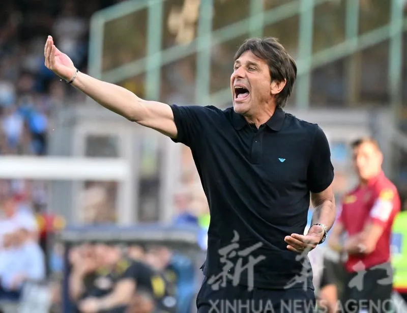 Cá tính mạnh của Conte là rào cản. Ảnh THX