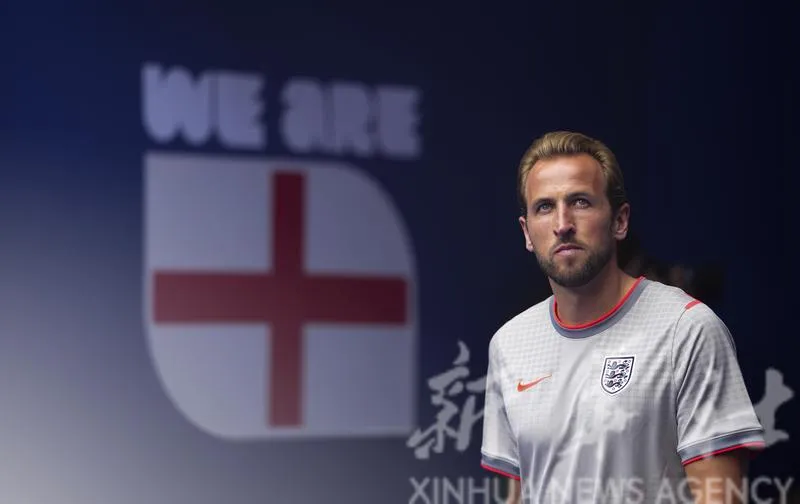 ẢNH: Quả bóng vàng vinh danh Harry Kane. Ảnh: THX