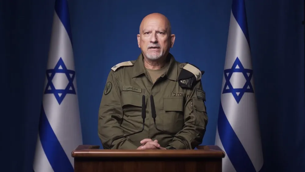 Người phát ngôn tiếng Ba Tư của IDF, Trung tá Kamal Penhasi. Ảnh: JERUSALEM POST 