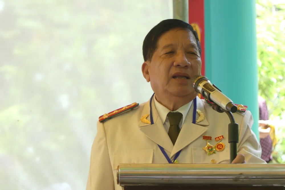 Đại tá Phạm Văn Thắng - Chủ nhiệm CLB truyền thống Kháng chiến Ban Binh vận Trung ương Cục miền Nam báo cáo sơ lược hoạt động của CLB trong thời gian qua