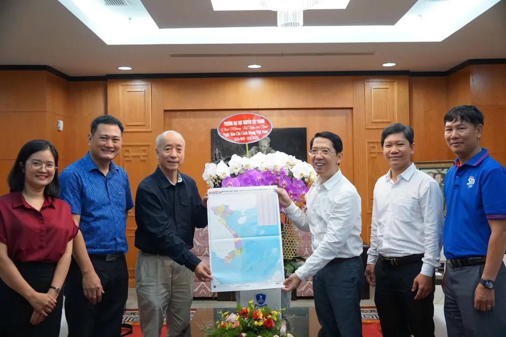 ĐH Nguyễn Tất Thành.jpg