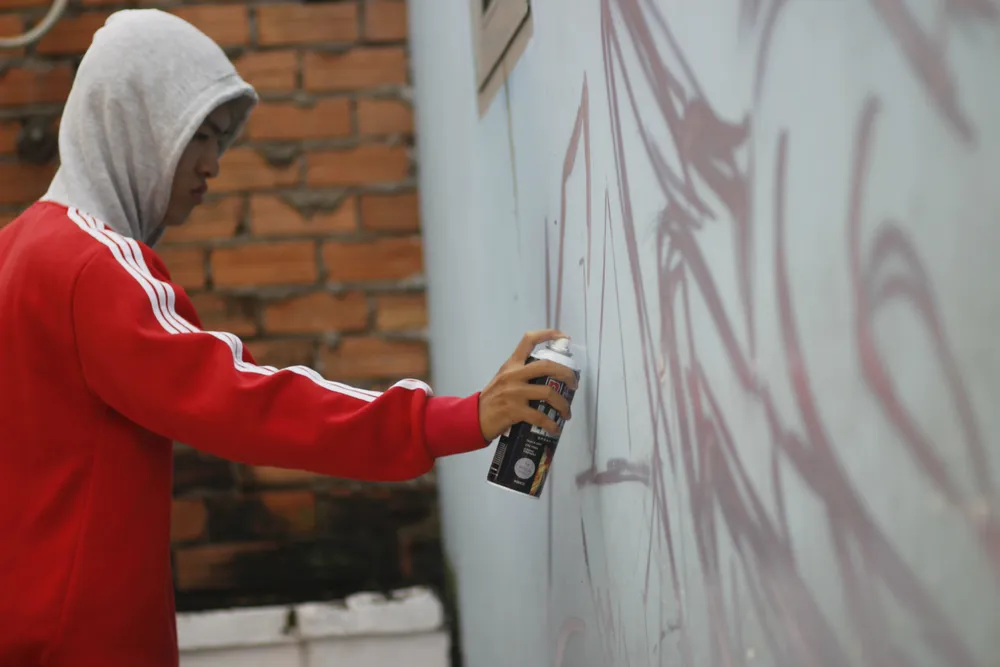 Khi người trẻ... đói sân chơi Graffiti ảnh 3