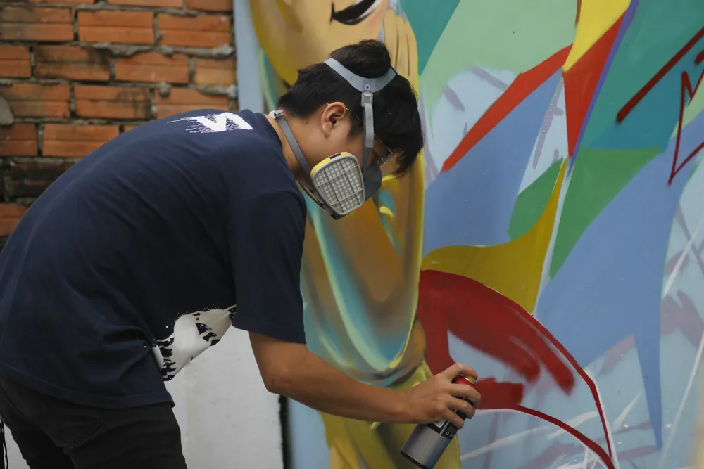 Khi người trẻ... đói sân chơi Graffiti ảnh 2