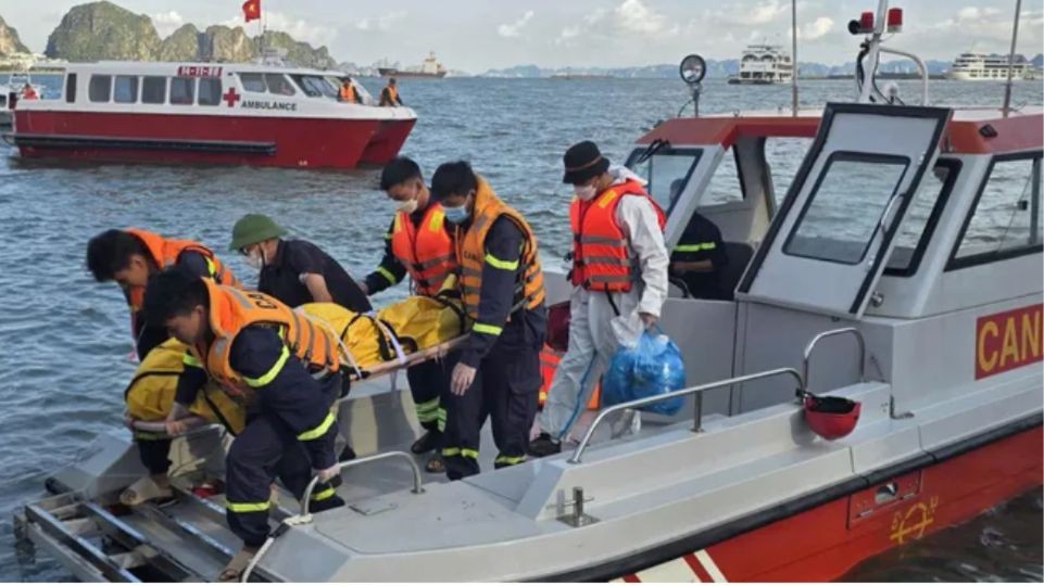 下龙湾翻船事故：保险公司预计赔付逾230亿元