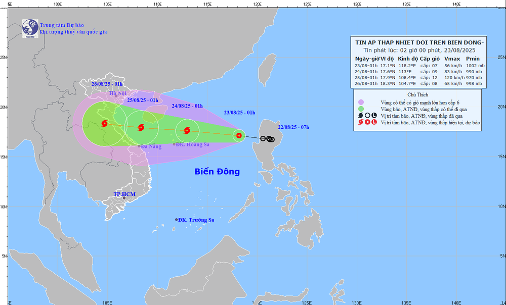 8月23日清晨，热带低气压中心位置及国家气象水文预报中心模式预报移动路径。 