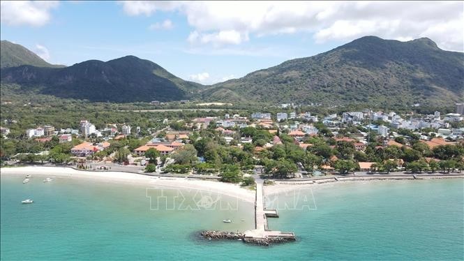 在崑崙岛建立森林和海洋碳信用销售模式被确定为一个突破性的方向。 