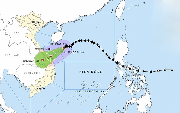 12号台风的位置和路径。