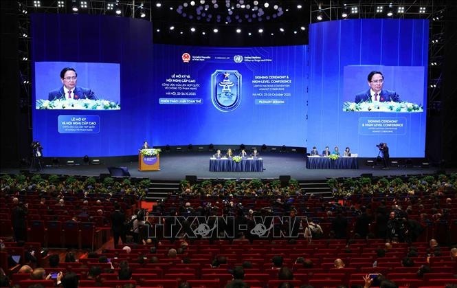 越南政府总理范明政在会议上发表主旨讲话。图自Vietnam+ 