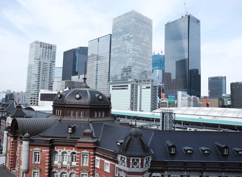 这是5月15日在日本东京的东京站附近拍摄的城市景观。新华社记者贾浩成摄 