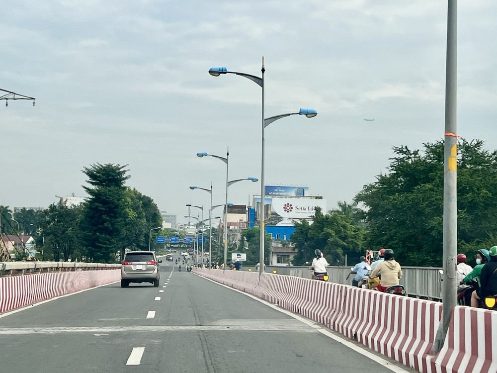 2   23a-8296-9840.jpg