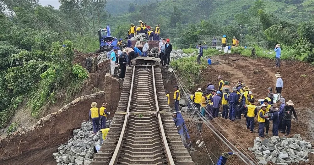 受雨洪影响 北-南铁路线多趟列车未能运行 