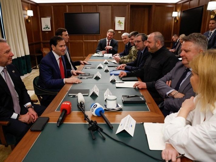 美乌结束3天会谈 主要讨论领土和安全保障问题