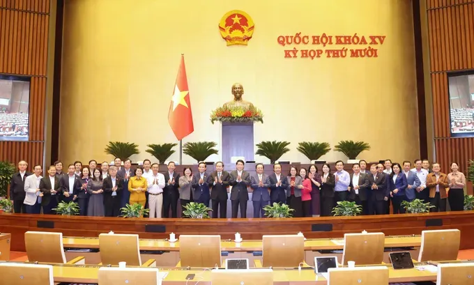 chu-tich-nuoc-luong-cuong-chu-tich-quoc-hoi-tran-thanh-man-bi-thu-thanh-uy-tphcm-tran-luu-quang-va-cac-dai-bieu-quoc-hoi-doan-tphcm-du-phien-hop-sang-10-12-anh-quang-phuc-7493-5962.jpg
