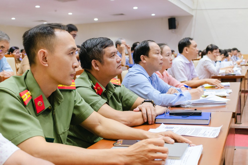 2  z7335971821395-4df8b86af91467dac11f7d01f8aede26-9393-2313.jpg