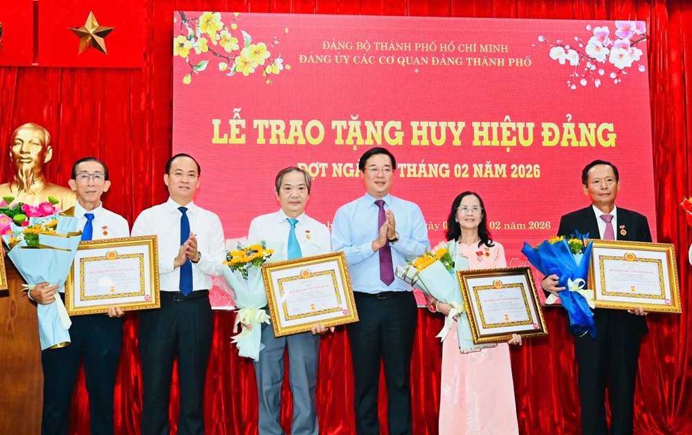 2  943999efa5ea2bb472fb-783-4361.jpg