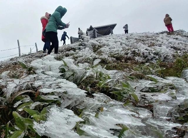 迎来新一轮冷空气，北部即将阴雨寒冷4天。 