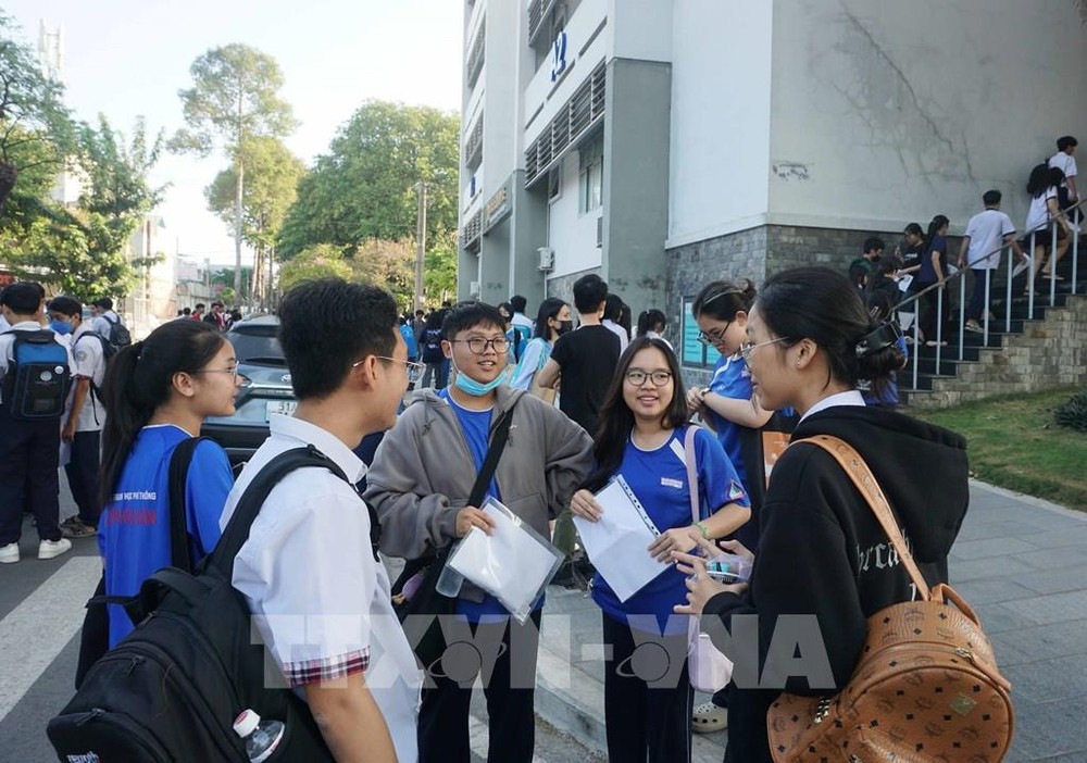 报考胡志明市国立大学能力评价考试人数增加