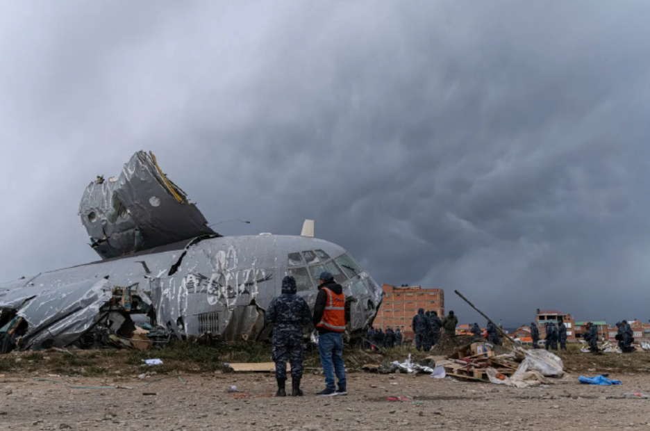 玻利维亚军机坠毁：载有1700万张钞票，警方追查被盗现金