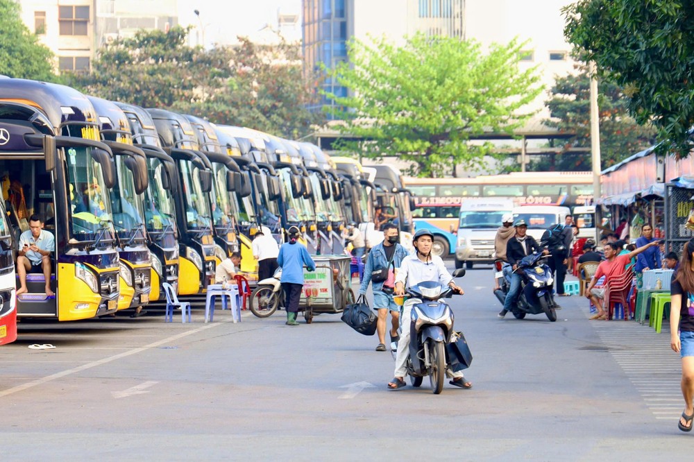 胡志明市各车站尚未上调票价。