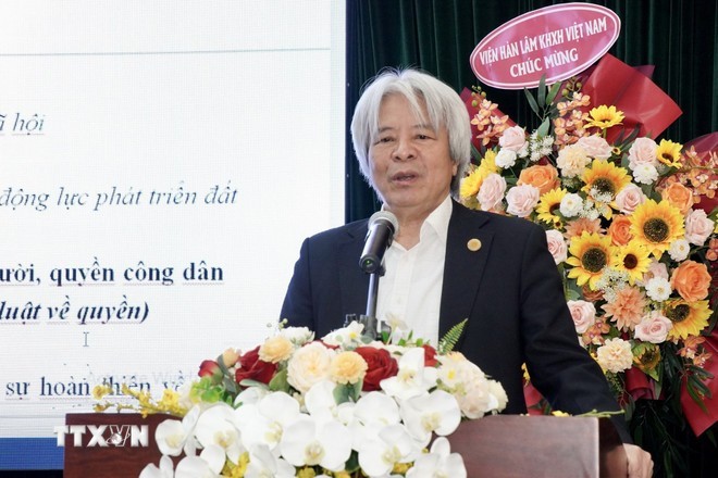 vo-khanh-vinh.jpg