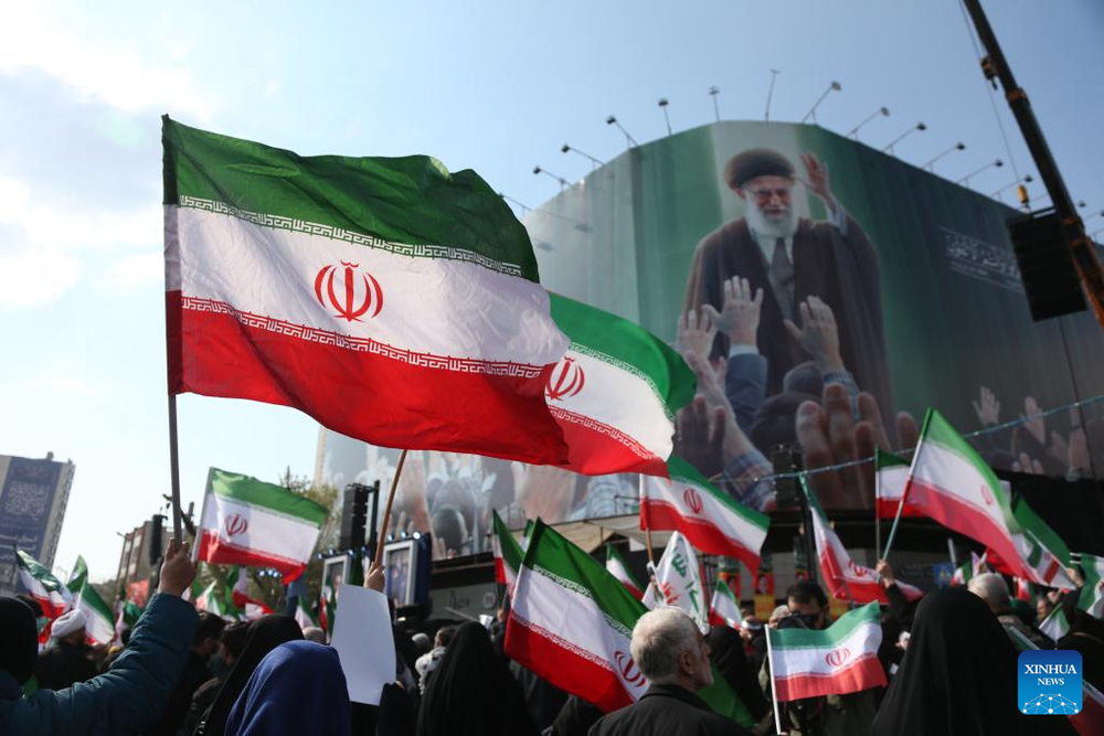 伊朗民众欢庆穆杰塔巴·哈梅内伊为新任最高领袖。