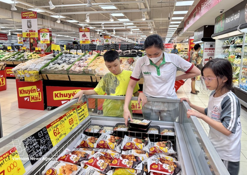 胡志明市各大超市在市场价格波动的背景下，积极加大促销力度，充分发挥平抑物价项目的效用。