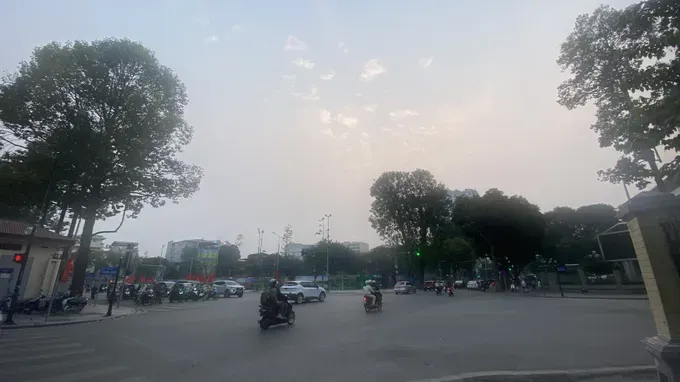 河内气温暂时略有下降，预计下周将出现高温天气。