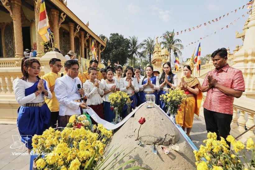 南部地区高棉族同胞的传统仪式。