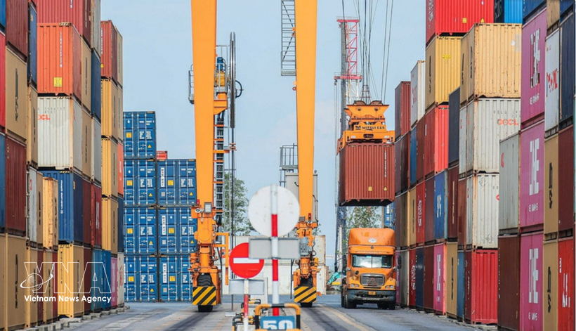 海防市南廷宇港。