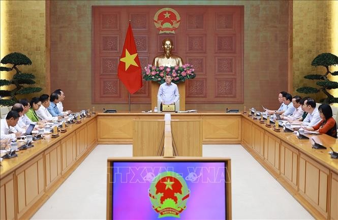 政府总理黎明兴同教育与培训部领导举行会议。