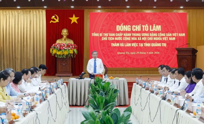 党中央总书记、国家主席苏林与广治省委常委会举行会议。 