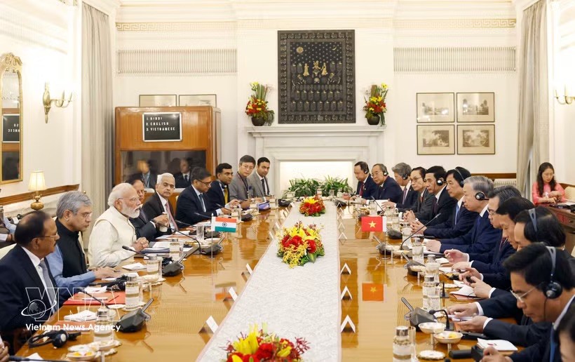 党中央总书记、国家主席苏林与纳伦德拉·莫迪总理举行会谈。