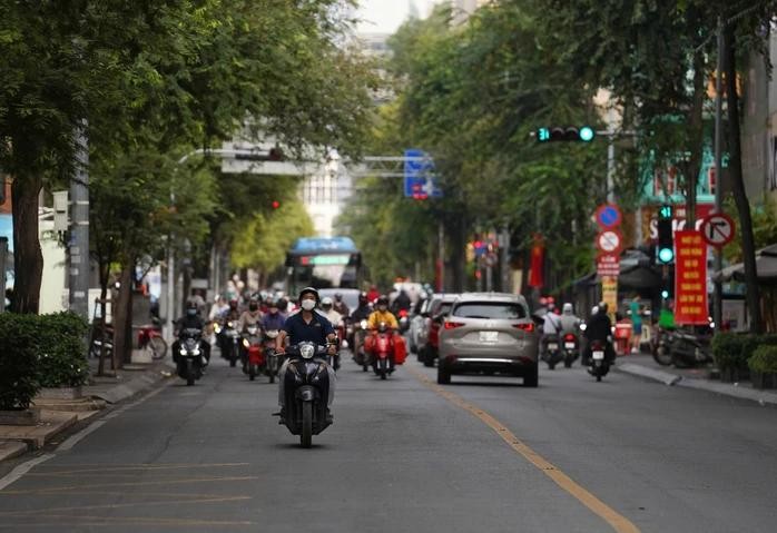 胡志明市中心区多条道路实施交通调整。