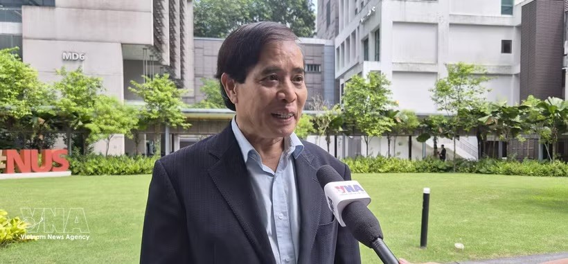 新加坡国立大学李光耀公共政策学院教授武明姜接受越通社驻新加坡记者的采访。 