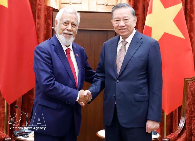 党中央总书记、国家主席苏林会见东帝汶总理古斯芒。