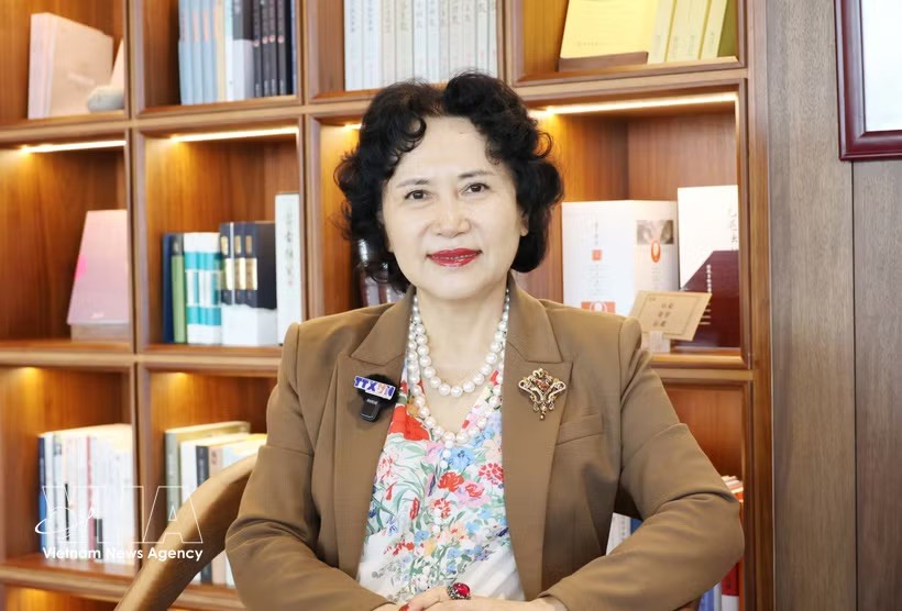 中国深圳大学原党委副书记、中国经济特区研究中心主任、深圳大资深教授陶一桃。