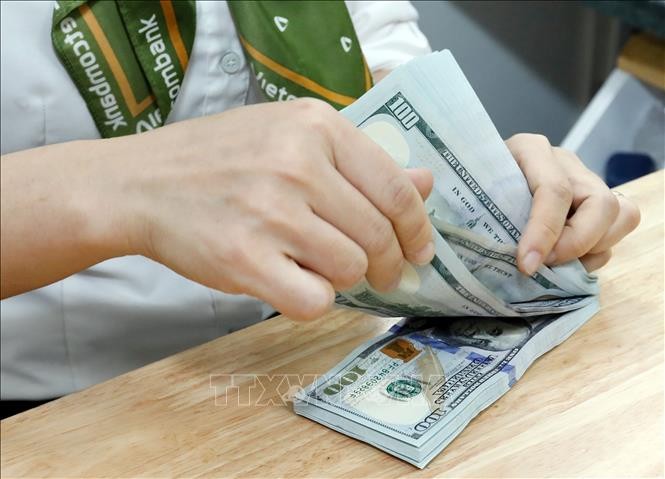 6月16日，美元买入价格大幅下调。