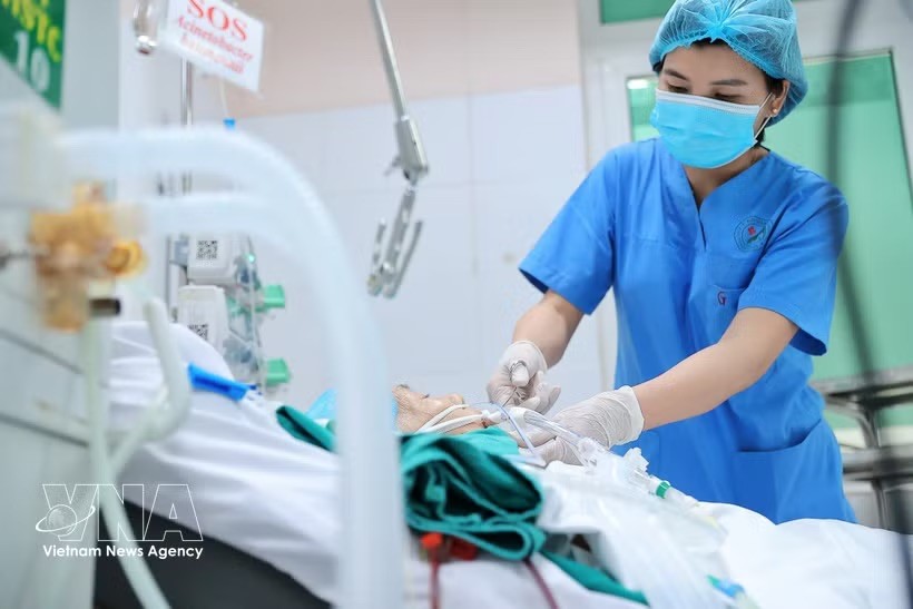 患者在德江全科医院接受治疗。