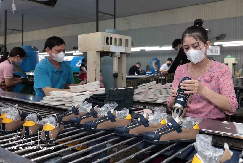 河西湖泰纺织化工公司拥有多批出口至美国和欧洲市场的订单。