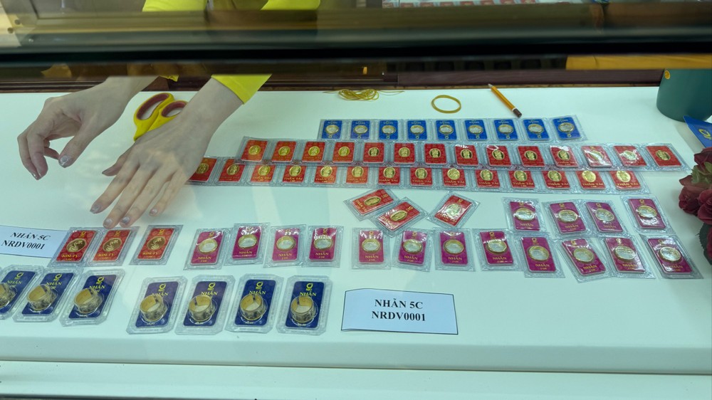 SJC 9999金戒指价格目前是市场最低。图: 绒阮