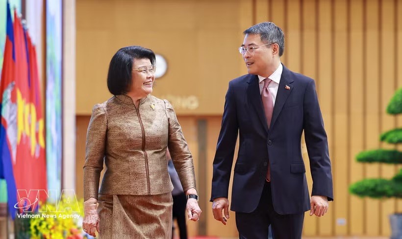 政府总理黎明兴会见柬埔寨国会主席昆索达莉亲王。